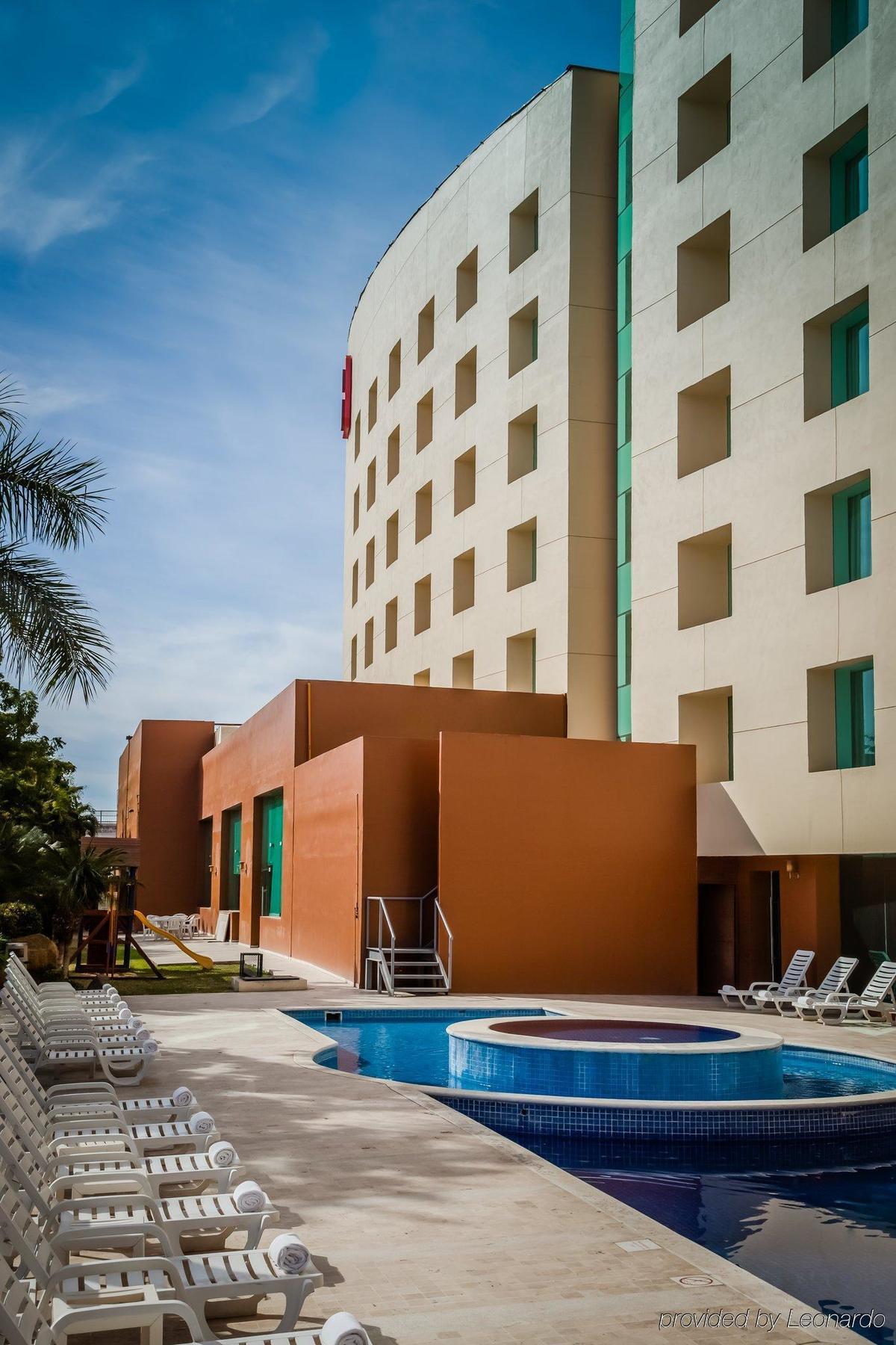 Fiesta Inn Culiacan Bagian luar foto