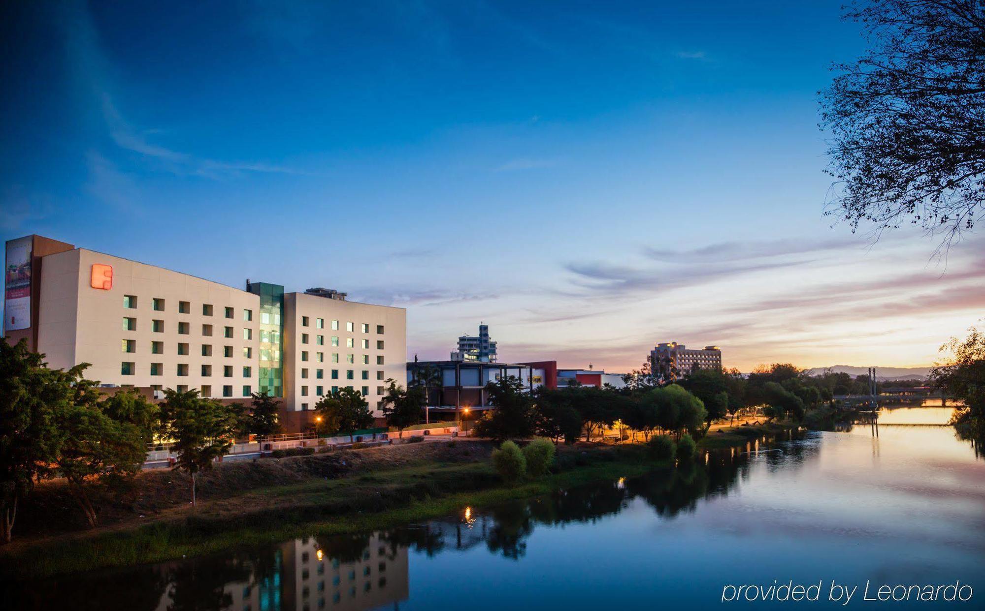 Fiesta Inn Culiacan Bagian luar foto
